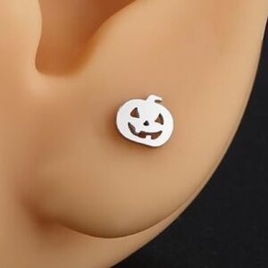NEW Agrewd Halloween Cartilage Earring Stud 16 Gage